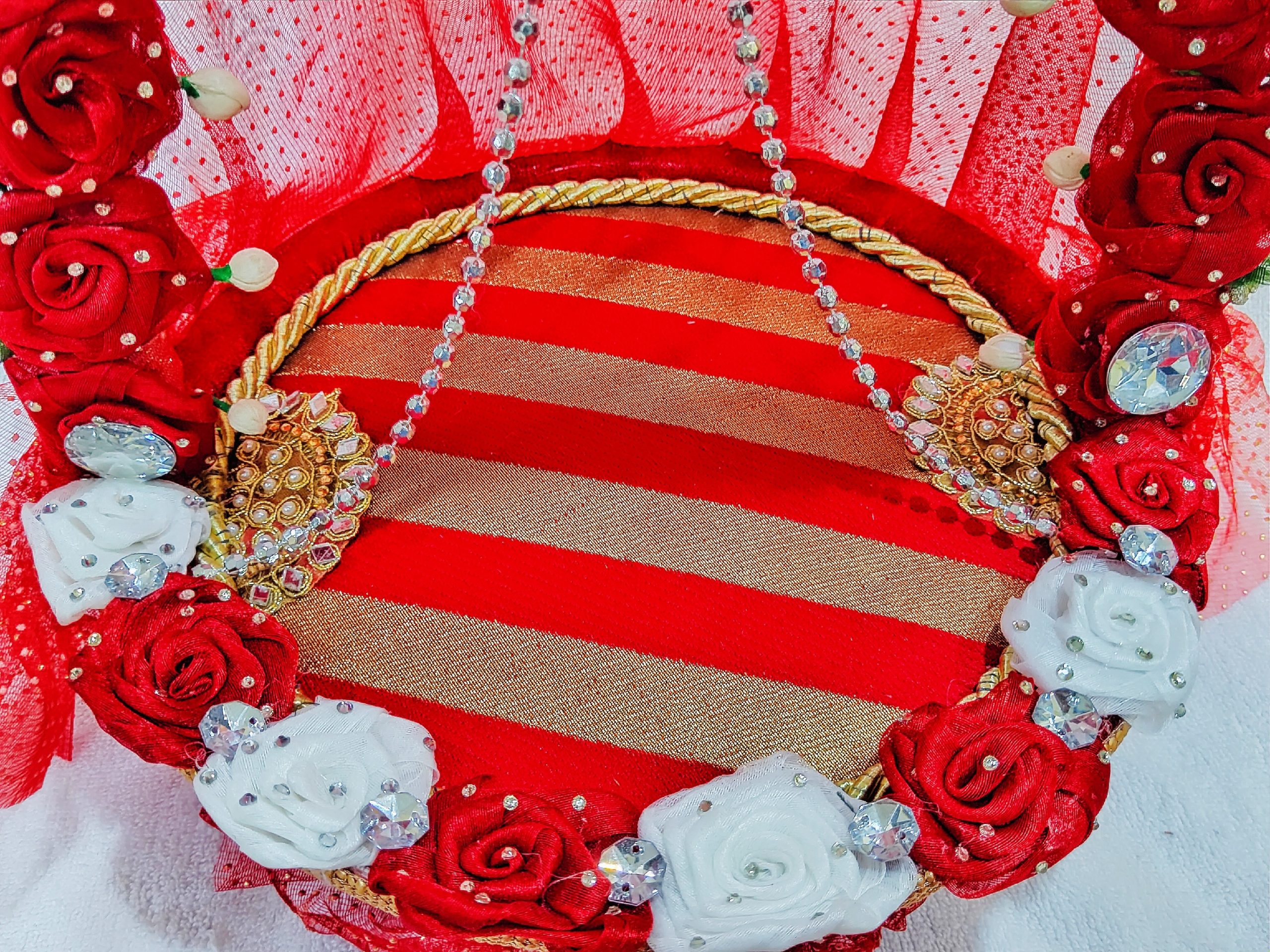 RED Rose AASAN Basket