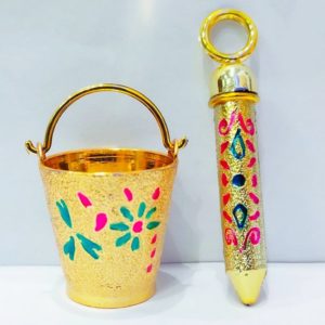 Golden Meenakari Bucket Pichkari